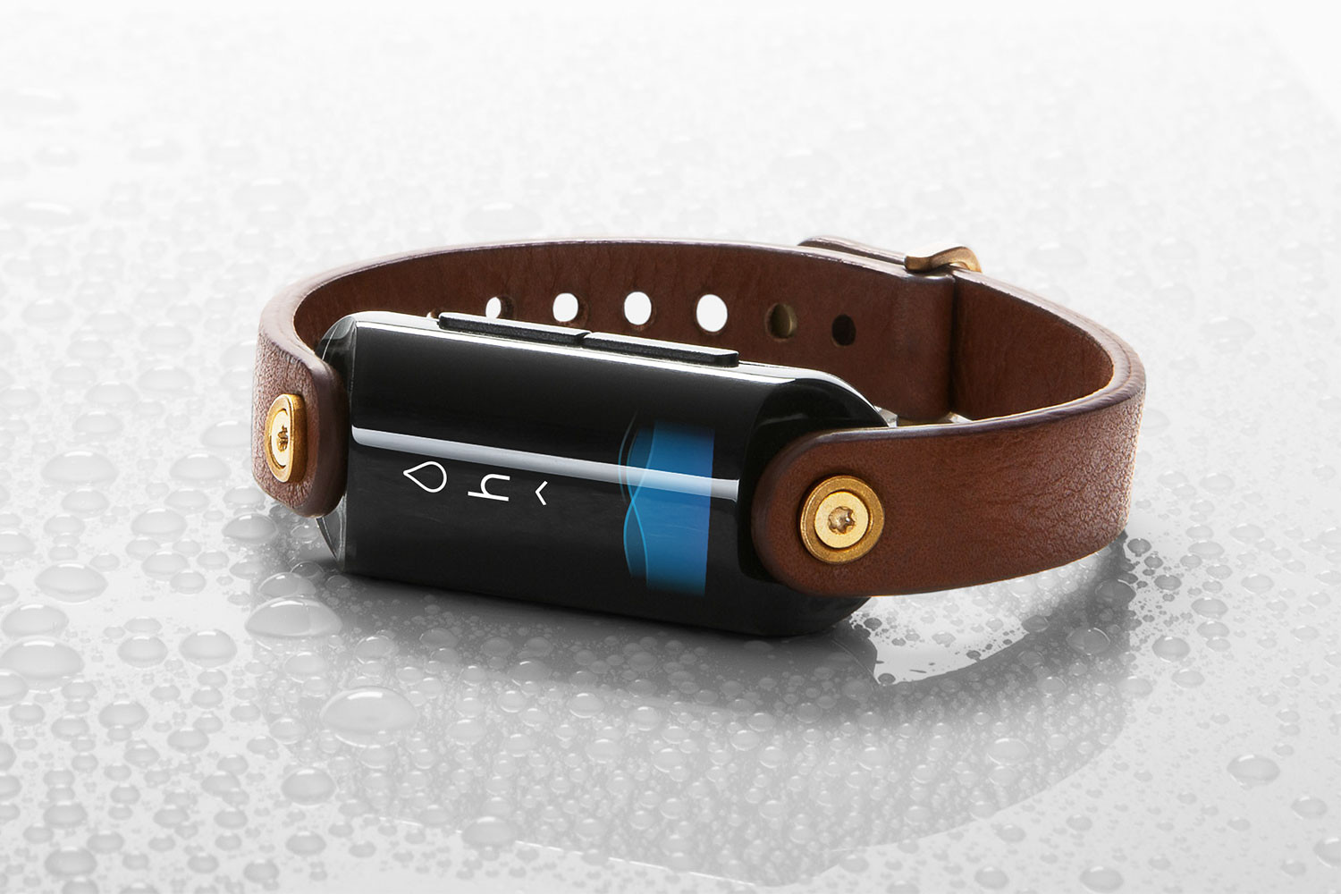 Перший носячий гідратаційний монітор LVL Smartband